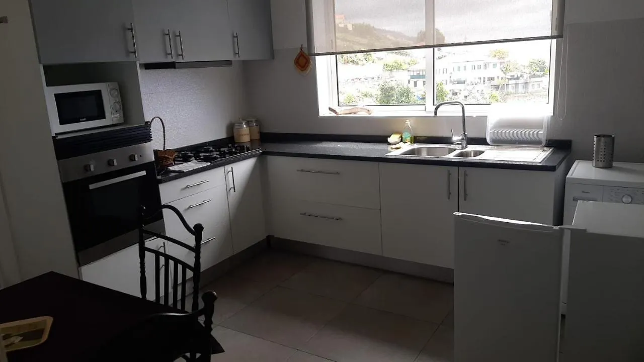 Vista Funchal Daire 0*,